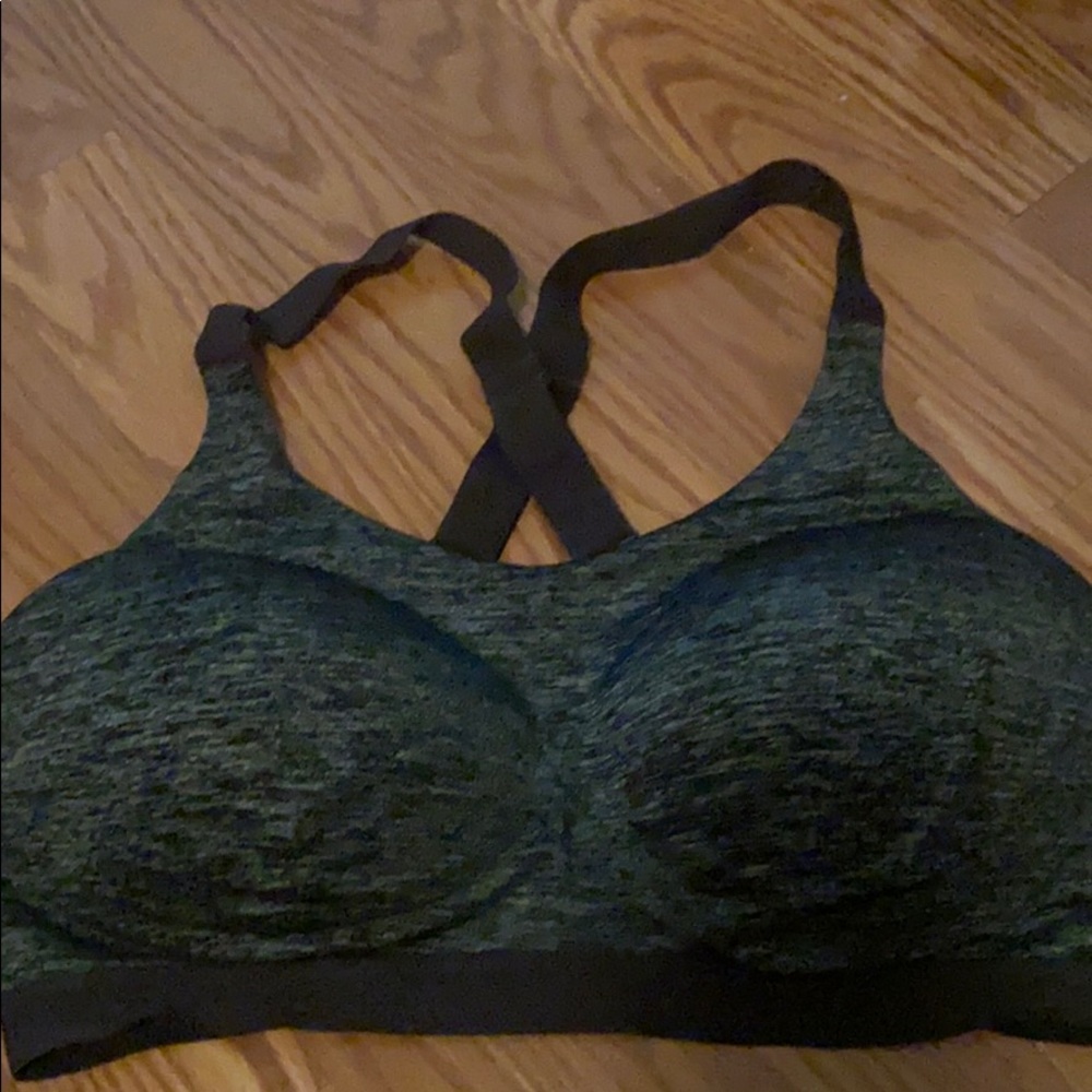 Sports bra